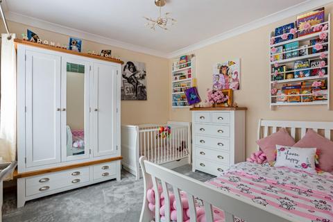 6 Angler Road, Salisbury, SP2 9PB