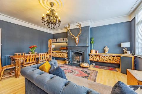 3 bedroom maisonette for sale, ELM ROAD, Leigh-On-Sea