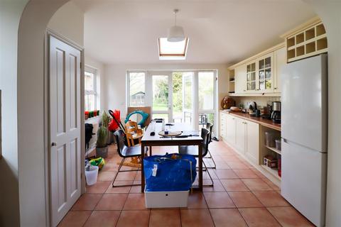 4 bedroom detached house to rent, Chapel Street, Ely CB6
