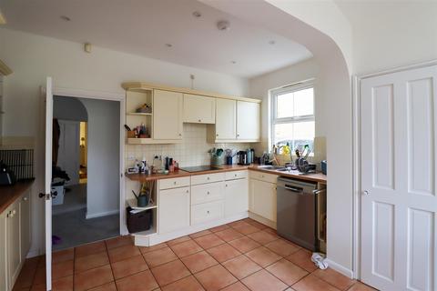 4 bedroom detached house to rent, Chapel Street, Ely CB6