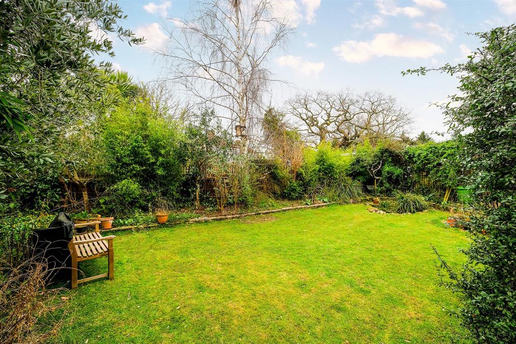 Manor Way-19 web.jpg