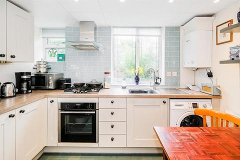 36 Manor Way, London, E4 6NW