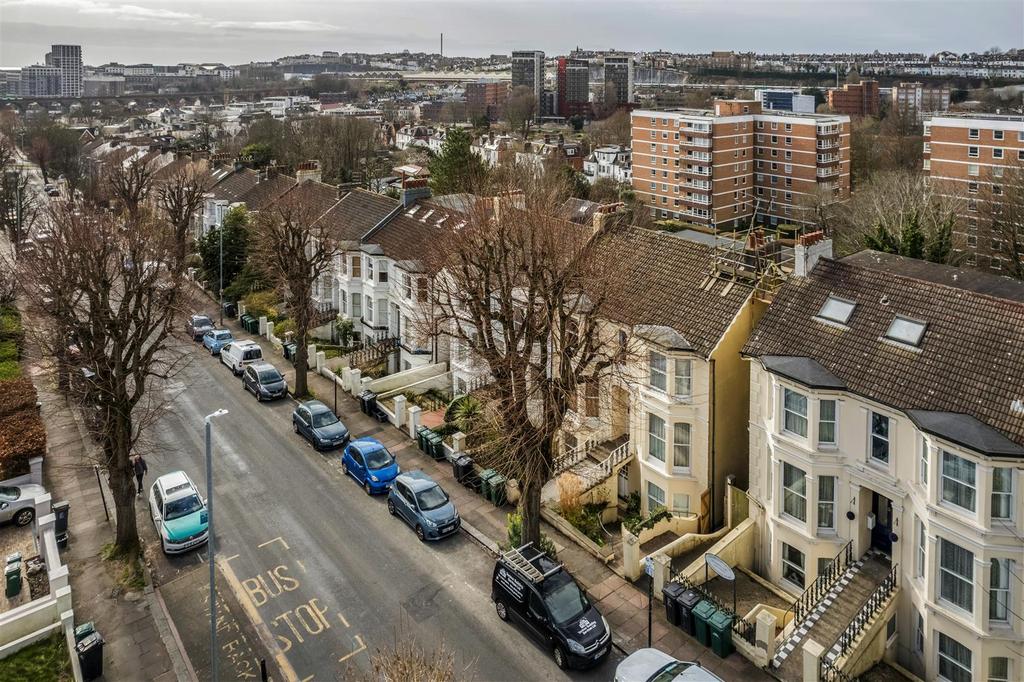 Flat 5, 35 Beaconsfield Villas-15.jpg
