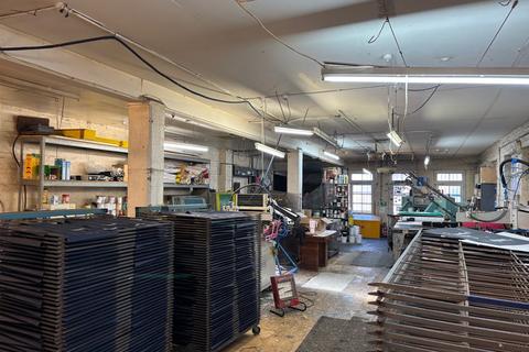 Industrial unit to rent, 60A Windus Mews, London, N16 6UP