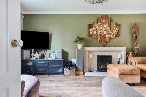 4 bedroom detached house for sale, Payne Close, Chippenham