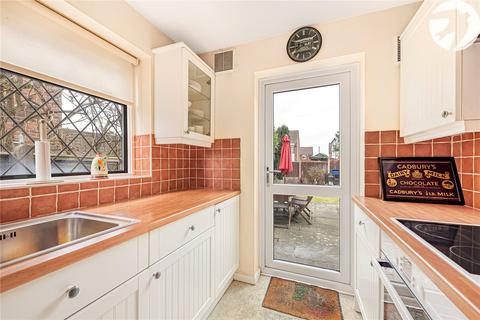 3 bedroom semi-detached house for sale, Egerton Avenue, Hextable, Kent, BR8