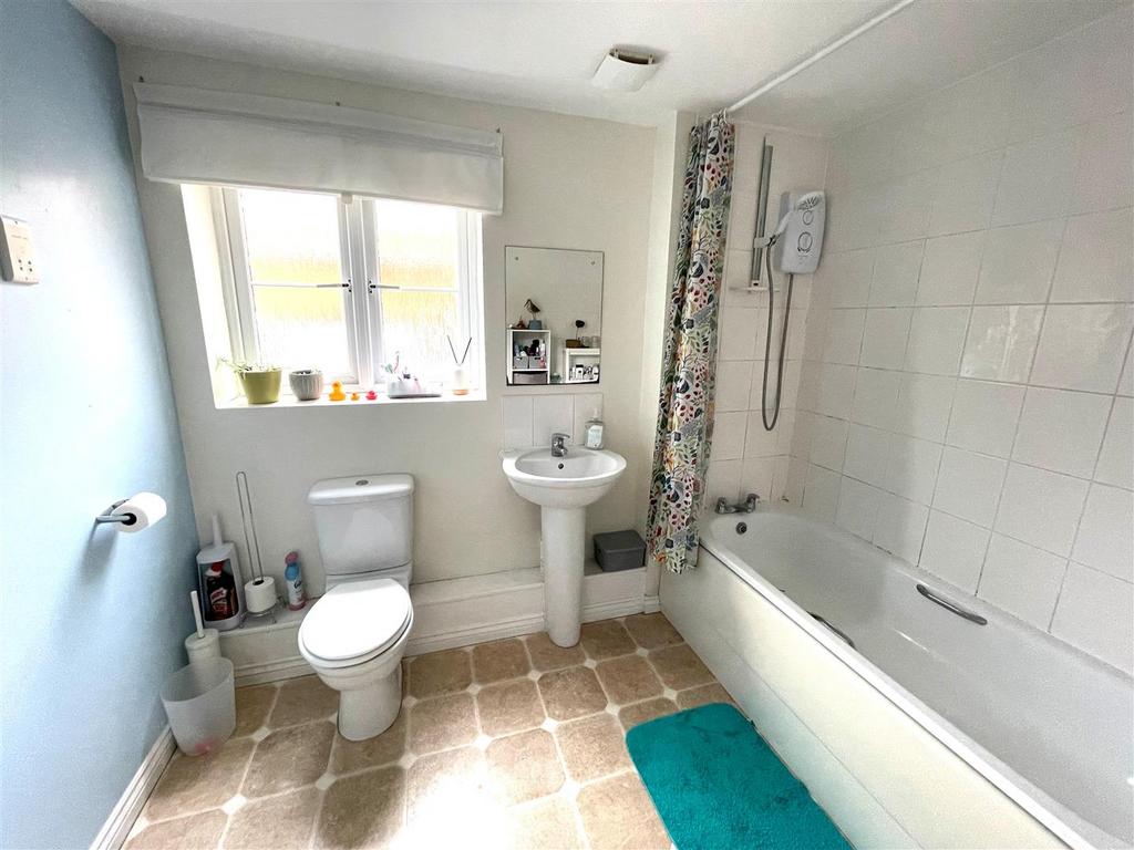 Bathroom.jpg