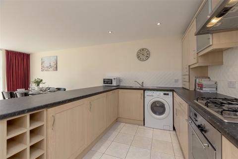 3/4 North Werber Road, Edinburgh, EH4 1TA
