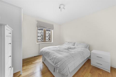 16 Sunlight Square, London, E2 6LD