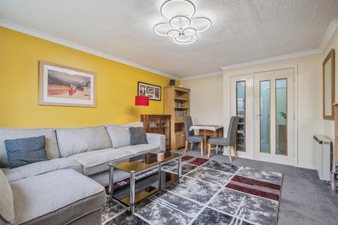 17 Exeter Court, Didcot, OX11 8UH