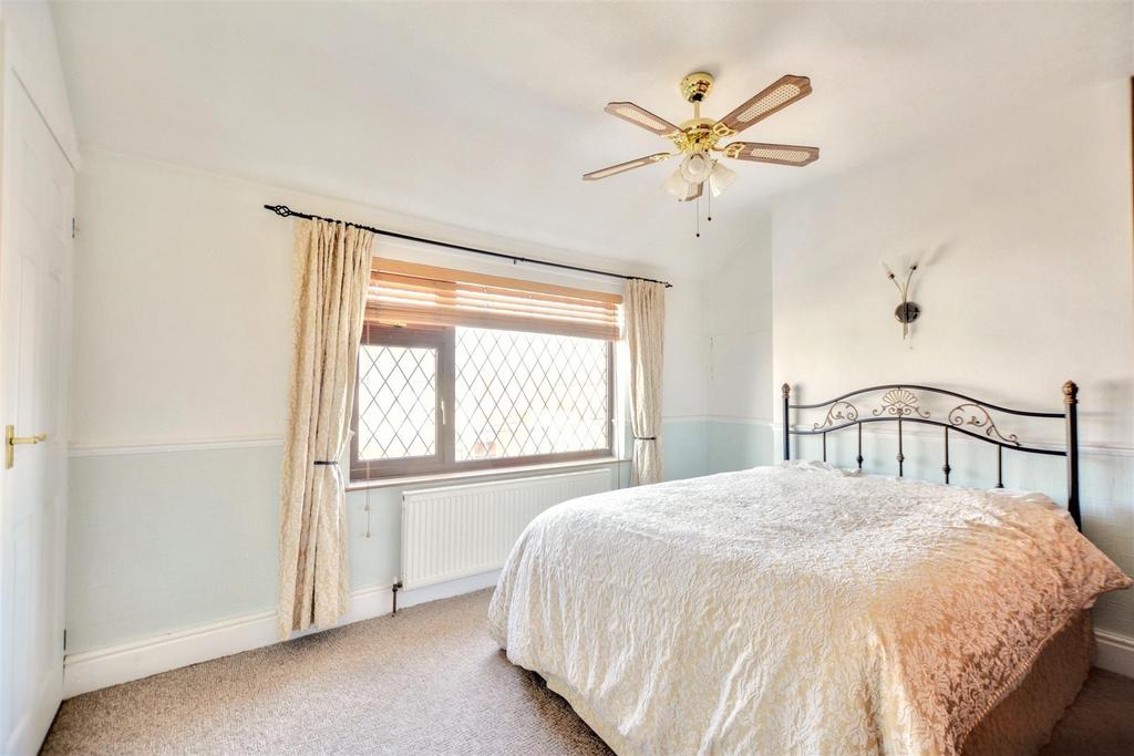 Bedroom 1 1.jpeg