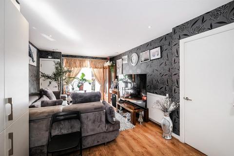 1 bedroom apartment for sale, Titley Close, Chingford