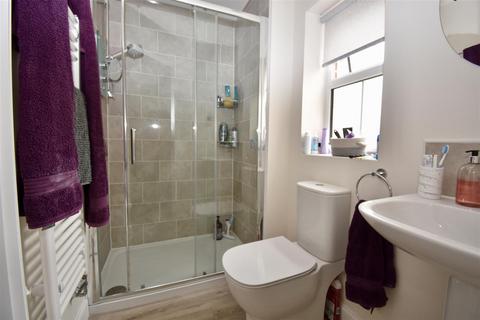 6 Derwent Road, Pickering, YO18 7UB