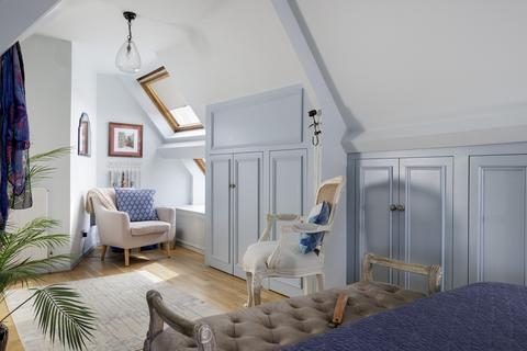 3 bedroom flat for sale, Guys Cliffe Avenue