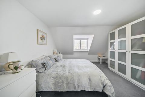 2 bedroom maisonette for sale, Waterside Court, Alton, Hampshire, GU34