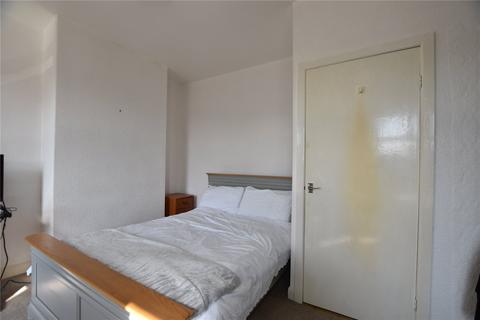 84 Alfred Street, Shaw, Oldham, OL2 7SG