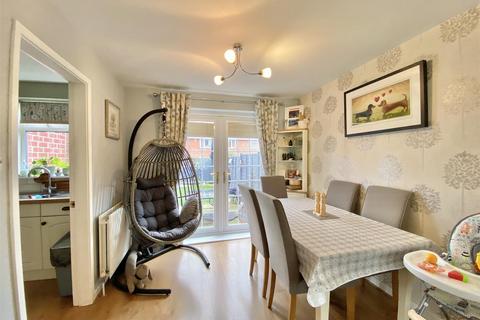 12 Cherry Grove, Aiskew, Bedale, DL8 1BG