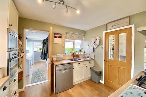 12 Cherry Grove, Aiskew, Bedale, DL8 1BG
