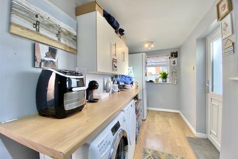 12 Cherry Grove, Aiskew, Bedale, DL8 1BG