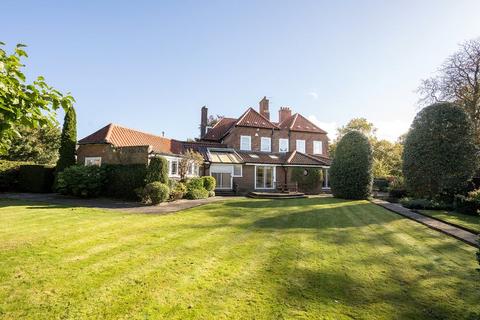 4 bedroom detached house for sale, Tadcaster Road, York, North Yorkshire, YO24