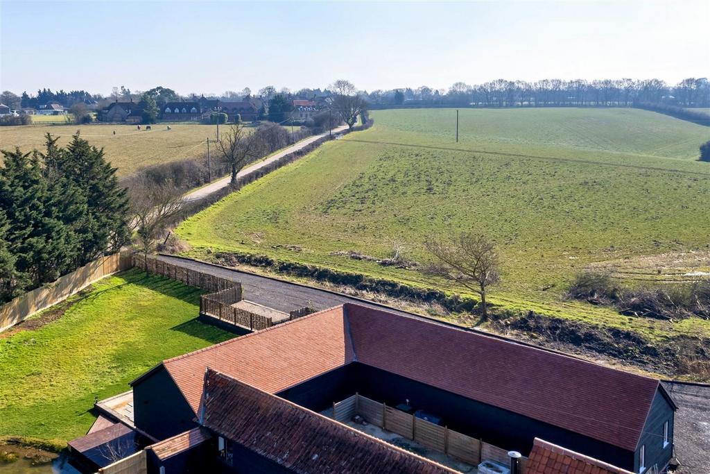 Honeysuckle Barn aerial  (8).jpg