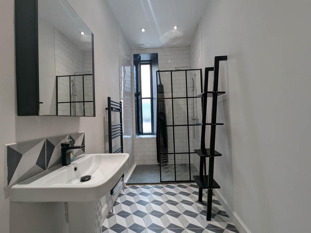 Bath 1