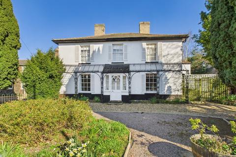 4 bedroom character property for sale, London Road, Downham Market PE38