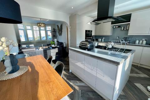 3 bedroom terraced house for sale, Nunnery Lane, Luton, Bedfordshire, LU3 1XB