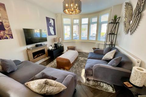 3 bedroom terraced house for sale, Nunnery Lane, Luton, Bedfordshire, LU3 1XB