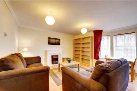 2 bedroom flat to rent, Regency Court, Jesmond,