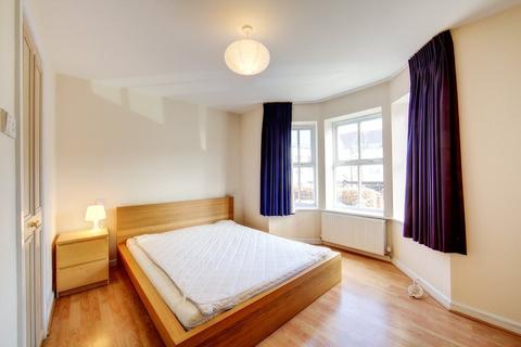 2 bedroom flat to rent, Regency Court, Jesmond,
