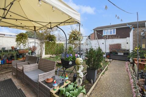 7 Abbott Crescent, Kempston, Bedford, MK42 7QJ