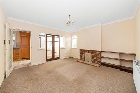 149 Valley Road, Kenley, CR8 5BZ