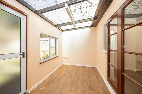149 Valley Road, Kenley, CR8 5BZ