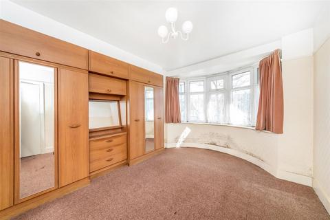 149 Valley Road, Kenley, CR8 5BZ
