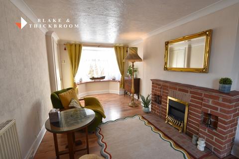 2 bedroom cottage for sale, Stonehall Drive, Little Clacton