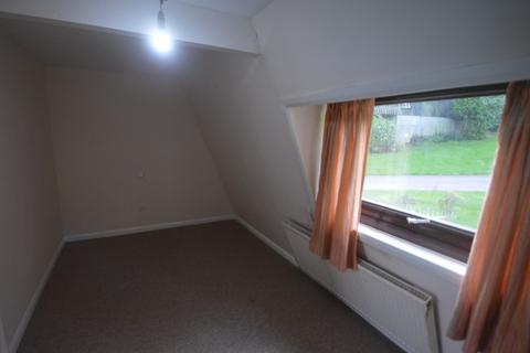 2 bedroom chalet to rent, Sladnor Park Road, Torquay TQ1