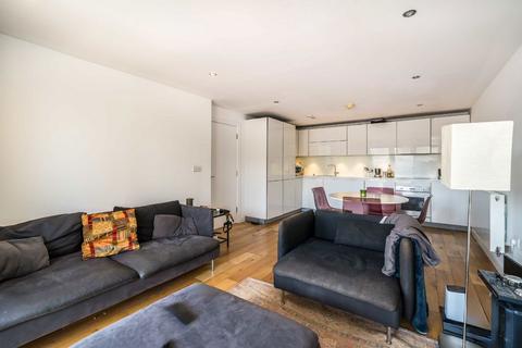2 bedroom flat to rent, Patmos Road, London SW9