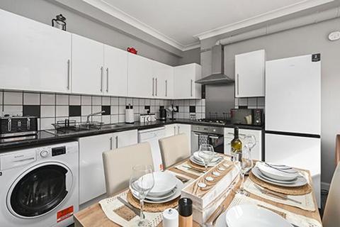 4 bedroom flat to rent, Gorgie Road, Gorgie, Edinburgh