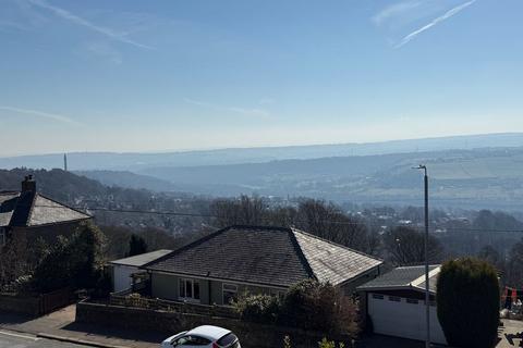 90 Roils Head Road, Halifax, HX2 0LH