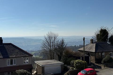 90 Roils Head Road, Halifax, HX2 0LH