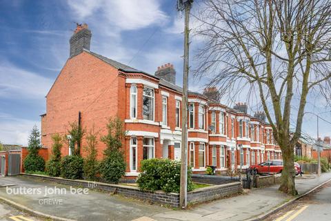 5 bedroom end of terrace house for sale, Ruskin Road, Crewe