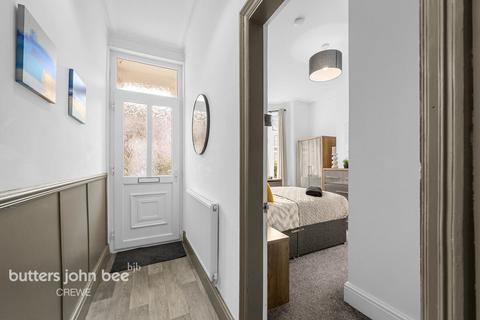 5 bedroom end of terrace house for sale, Ruskin Road, Crewe