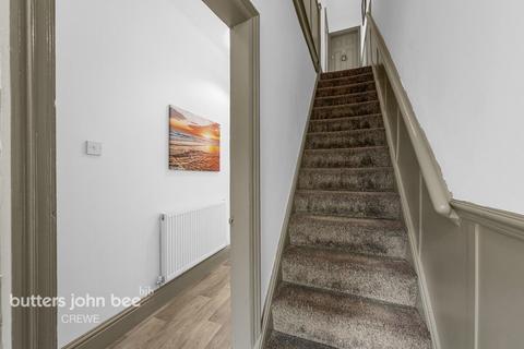 5 bedroom end of terrace house for sale, Ruskin Road, Crewe