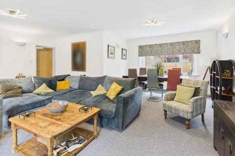 6 Signal Close, Marshland St James, Wisbech, PE14 8ET
