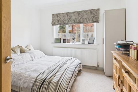 6 Signal Close, Marshland St James, Wisbech, PE14 8ET