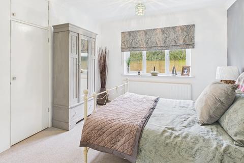 6 Signal Close, Marshland St James, Wisbech, PE14 8ET