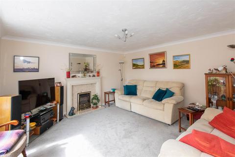 4 bedroom detached house for sale, Orpington Way, Hilperton