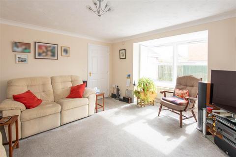 4 bedroom detached house for sale, Orpington Way, Hilperton