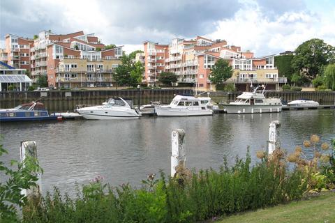 2 bedroom apartment for sale, Twickenham Road, Teddington, Middlesex, TW11